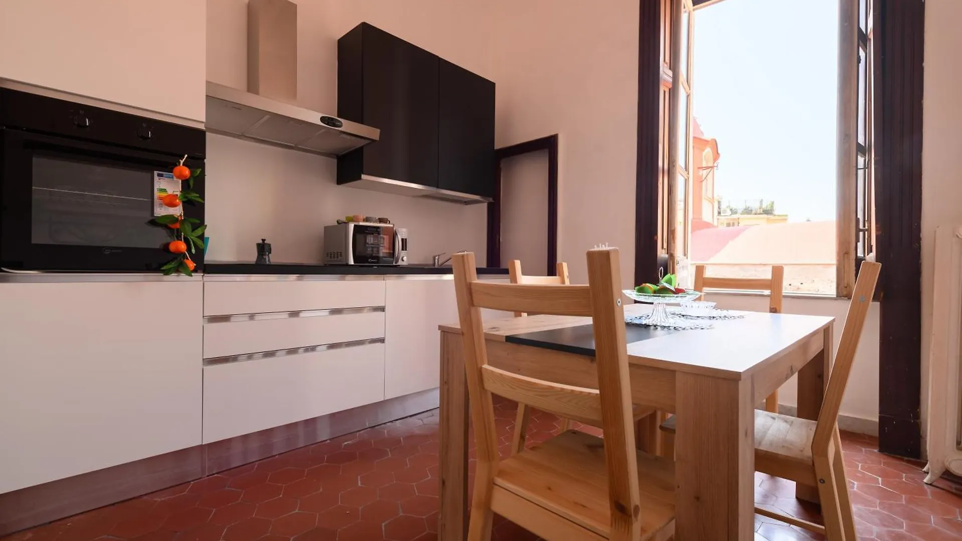 Via San Pasquale A Chiaia 48 Apartment Naples
