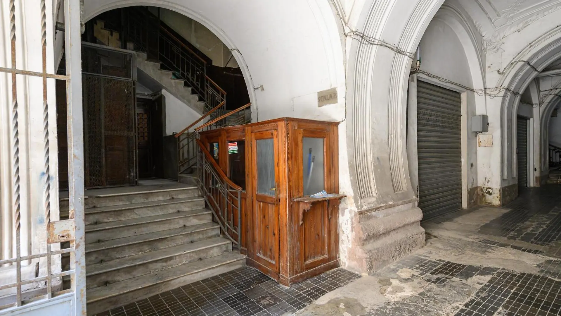 Via San Pasquale A Chiaia 48 Apartment Naples